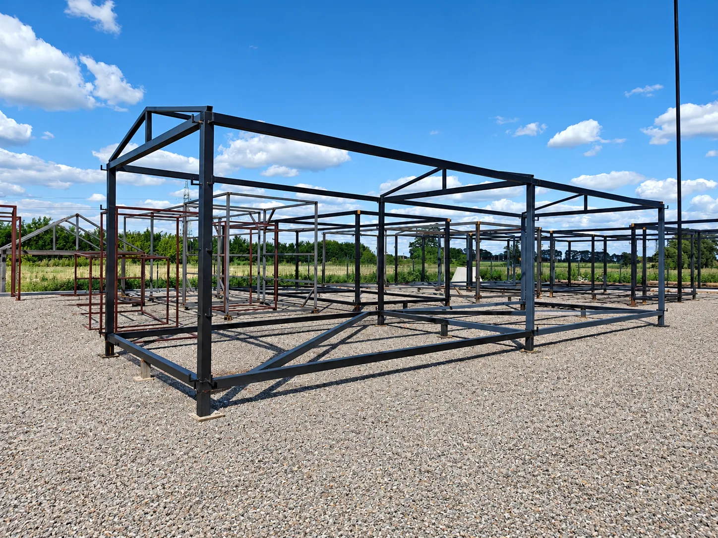 Steel frames for DOM90 house modules